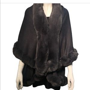 Gray sweeter  cape , faux fur trim
